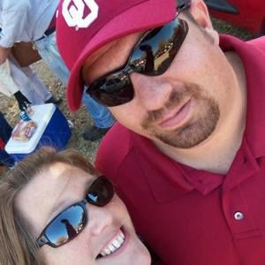 Meet your Posher, Casey